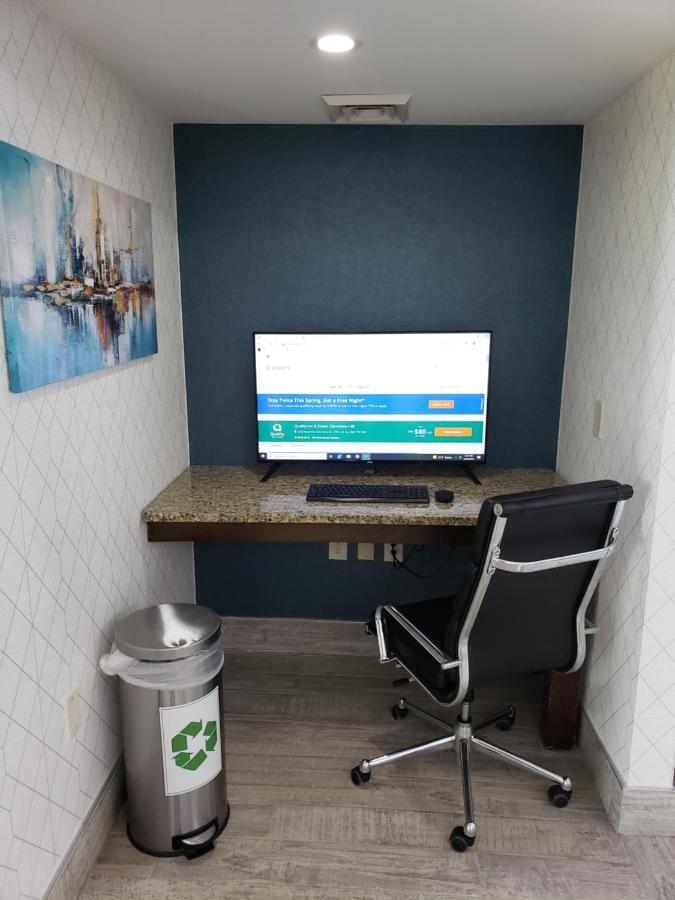 Quality Inn & Suites Clemmons I-40 Extérieur photo