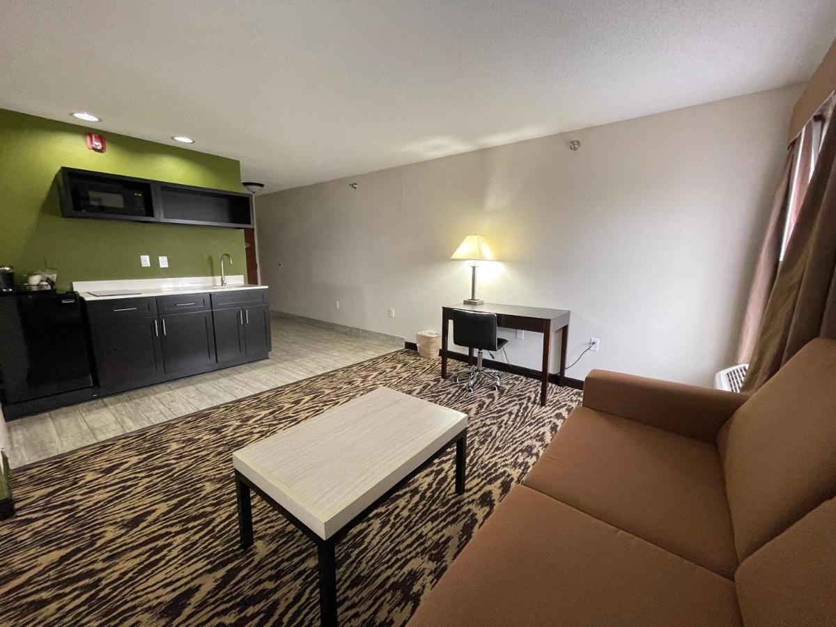 Quality Inn & Suites Clemmons I-40 Extérieur photo