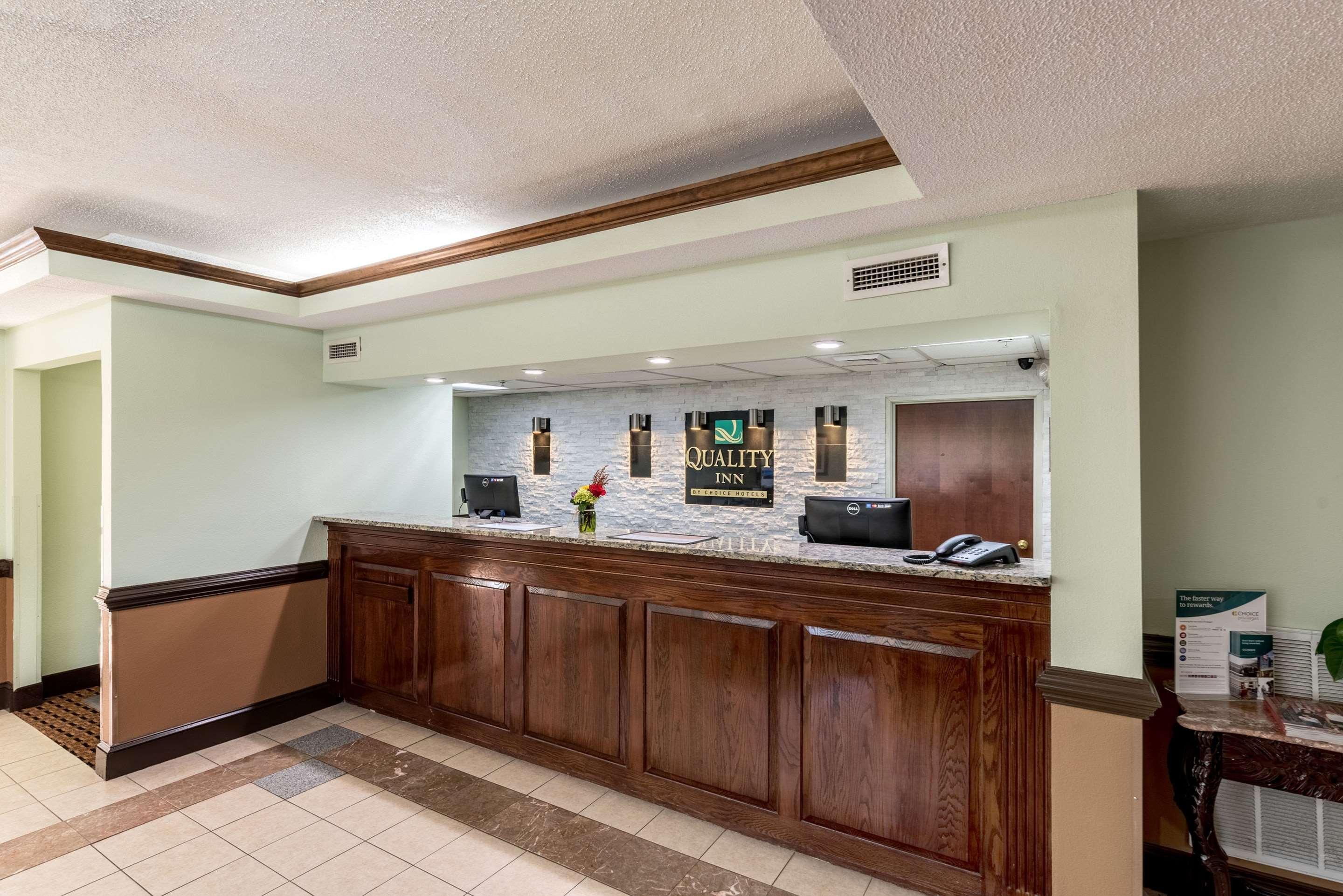 Quality Inn & Suites Clemmons I-40 Extérieur photo