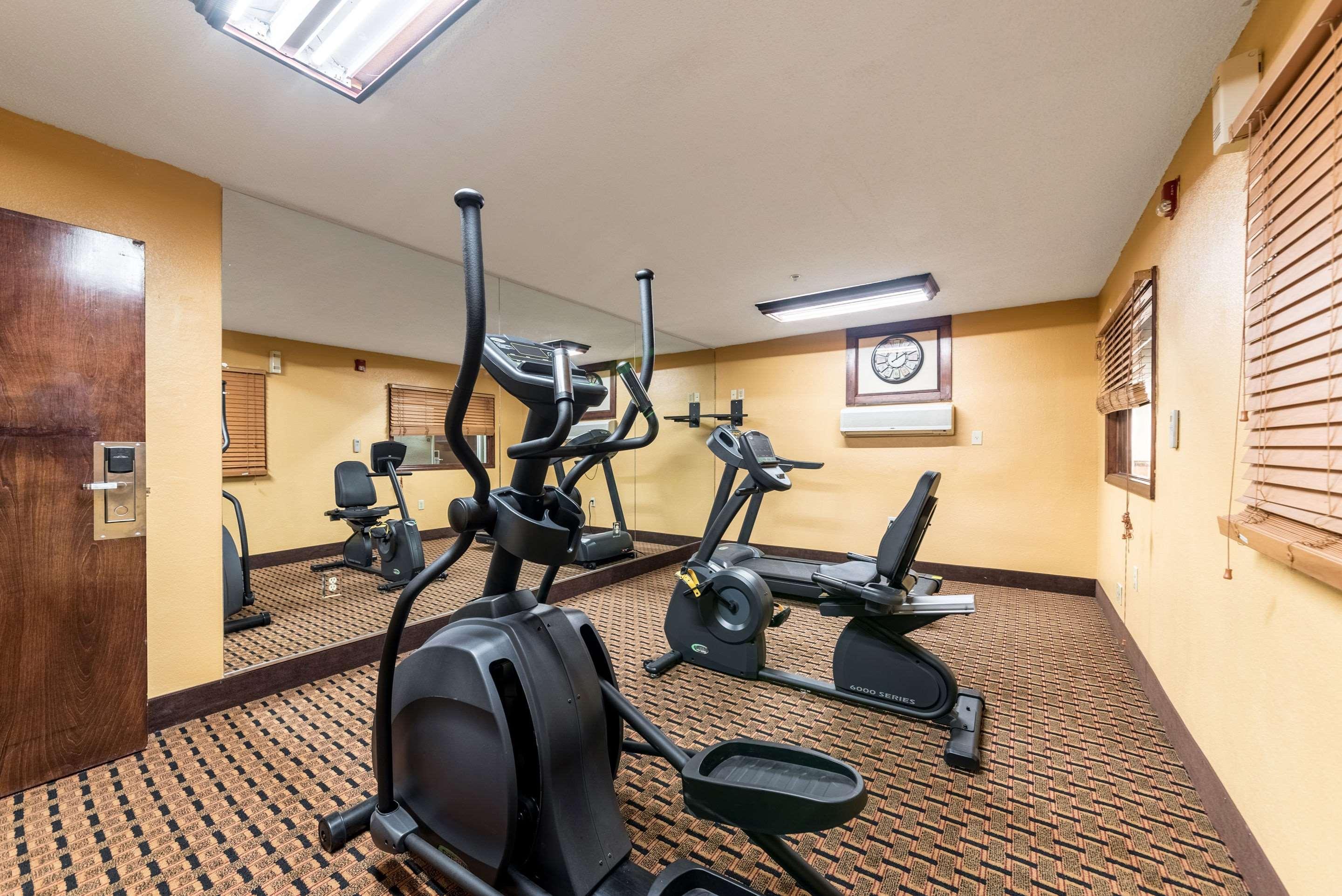 Quality Inn & Suites Clemmons I-40 Extérieur photo