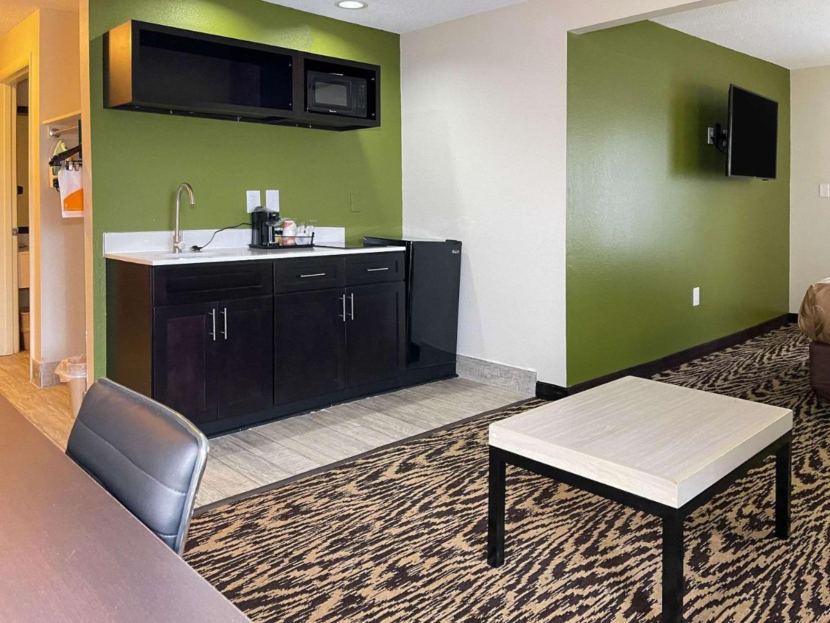 Quality Inn & Suites Clemmons I-40 Extérieur photo