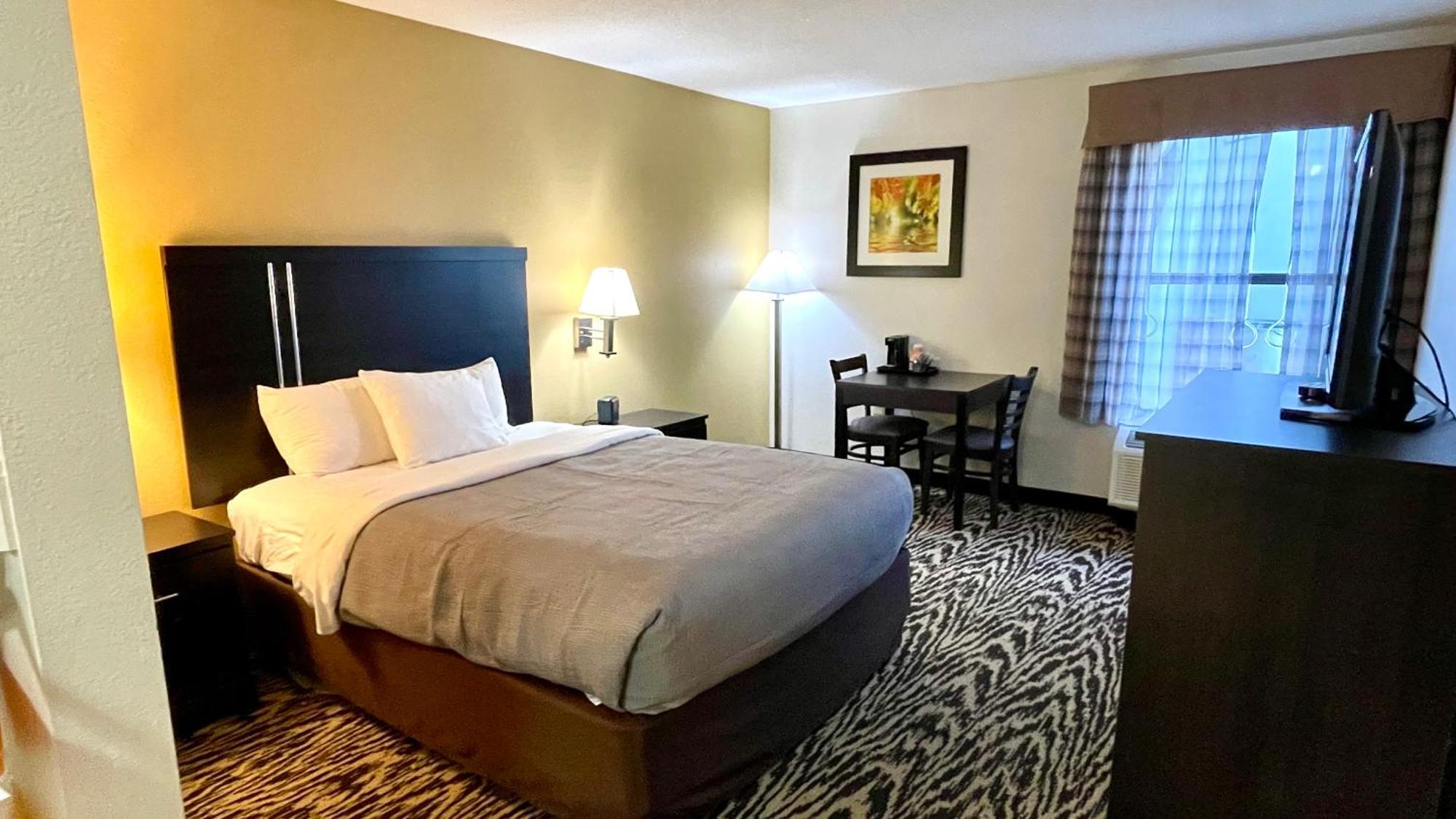 Quality Inn & Suites Clemmons I-40 Extérieur photo